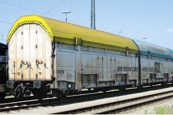 Товарни вагони за превоз на автомобили, част от Optima Exress H0, 1:87