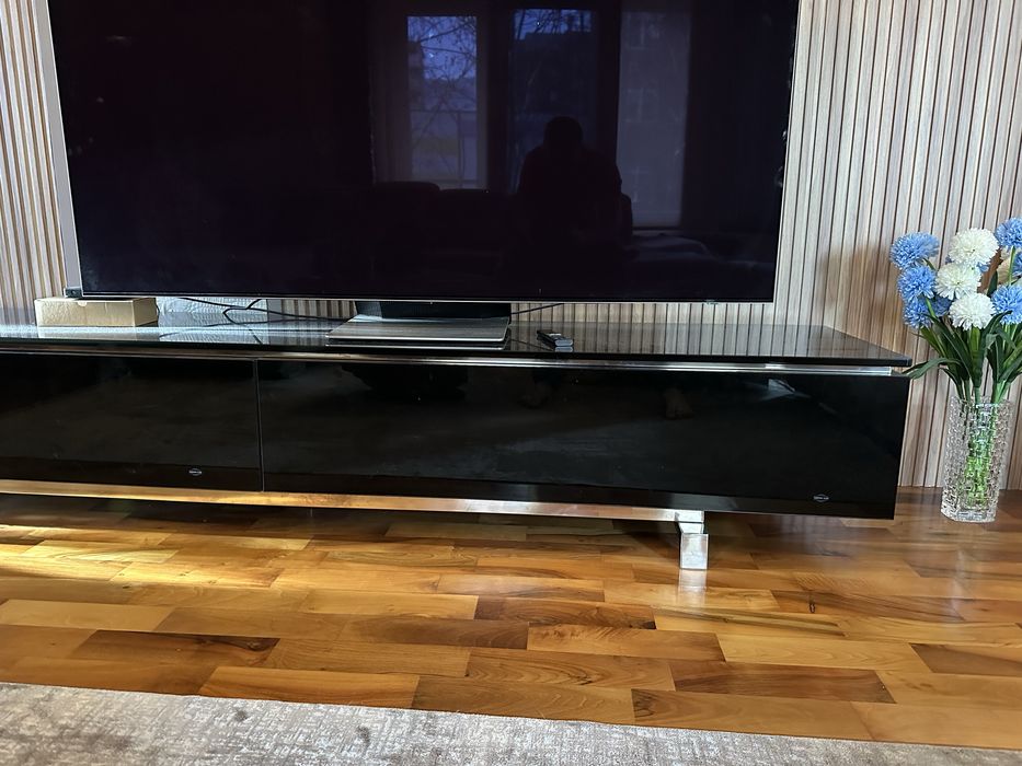 TV шкаф за хол..