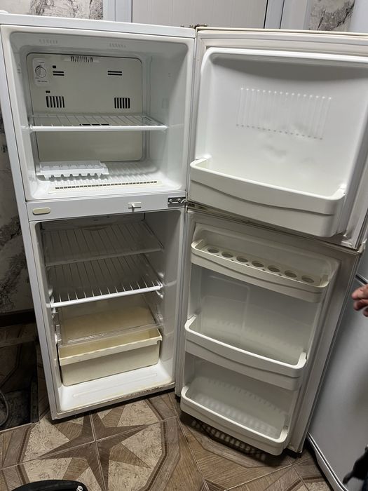 Продаю холодильники