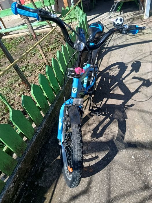 Продавам децко колело