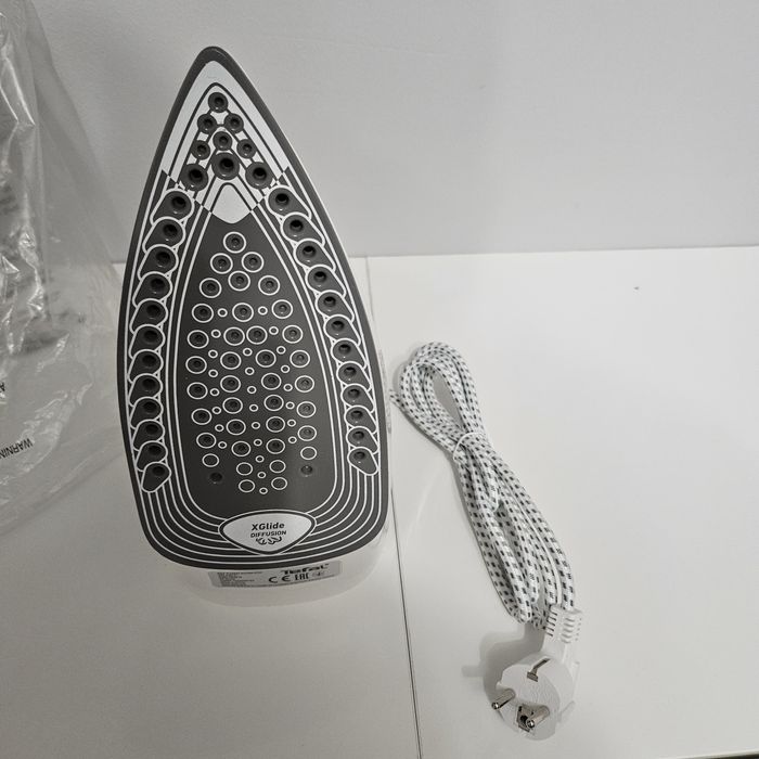 Fier de calcat Tefal, nou, nefolosit.