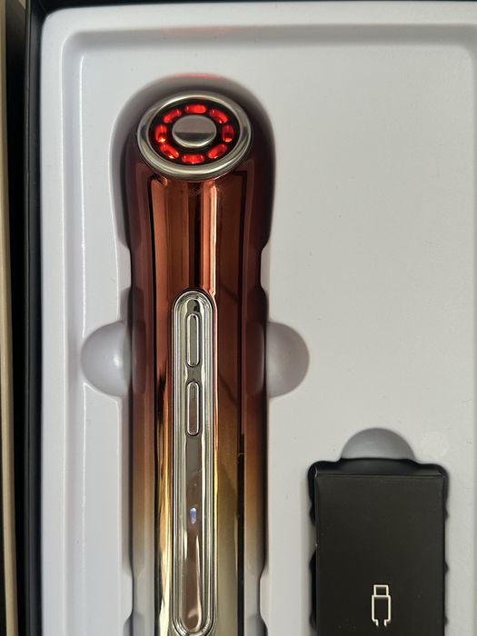 Микротоковый массажер для лица