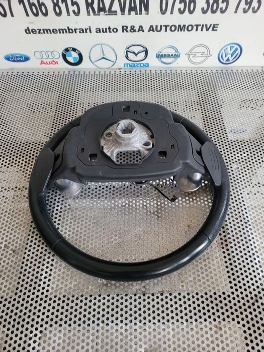 Volan Din Piele Cu Padele Si Comenzi Land Rover Range Rover Sport L494 Discovery Vogue An 2014-2015
