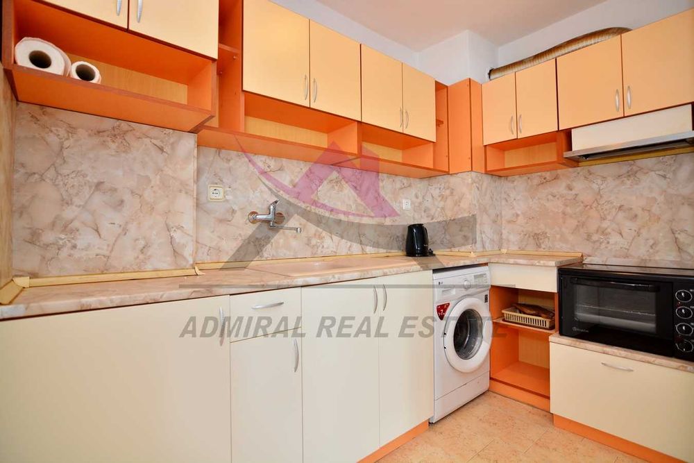 Дава се под наем Двустаен апартамент в Варна, Лятно кино Тракия - 55 кв.м за 438.6 € - Снимка #1