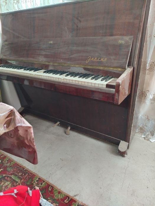 пианино продаётся