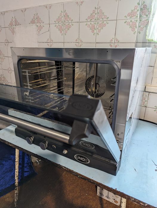 Конвекционная печь, ванна, противни 60/40 , шпилька, варочная поверхно