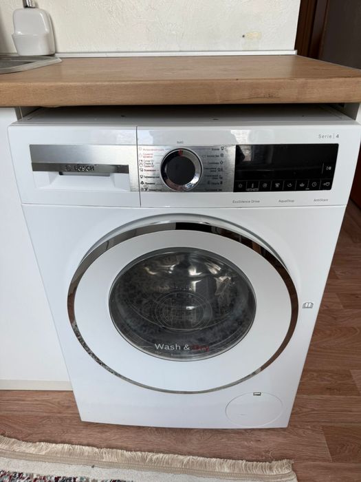 Продам Стирально-Сушильную машину Bosh