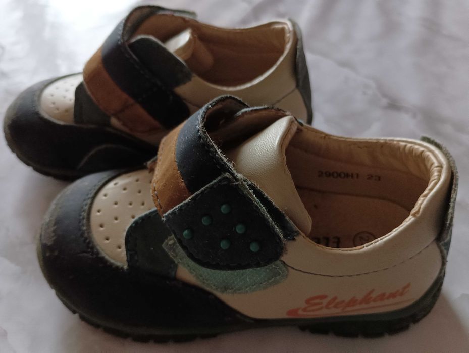 Продам детские ботиночки  б-у