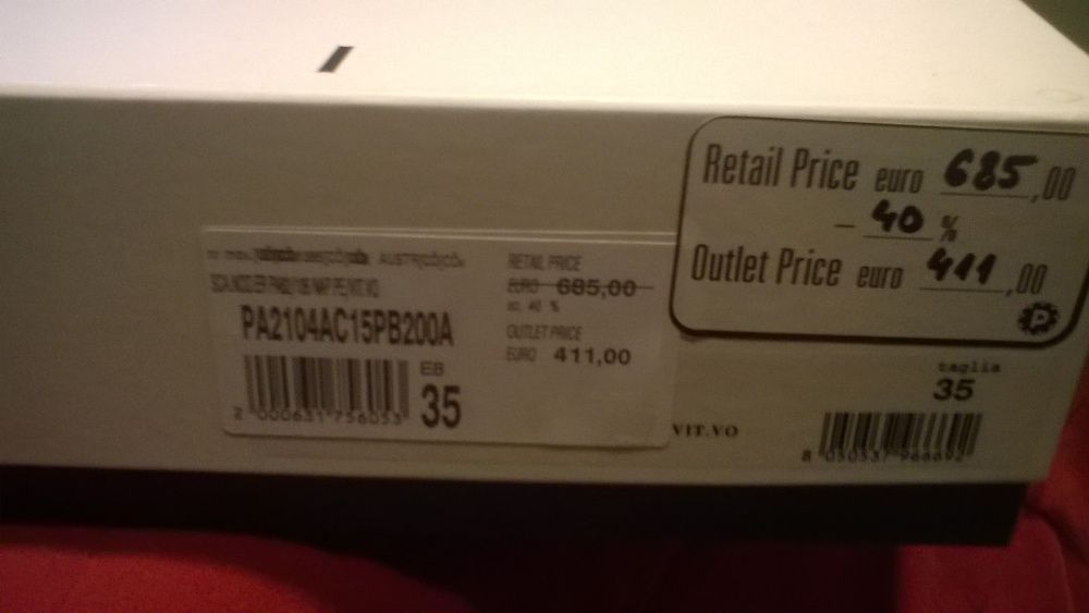 Ghete , Botine piele maro-alb POLLINI marimea 35 pret redus la 300 eur