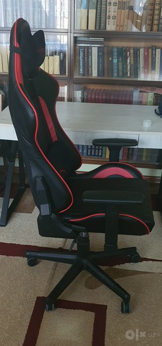 Игровое кресло HyperX