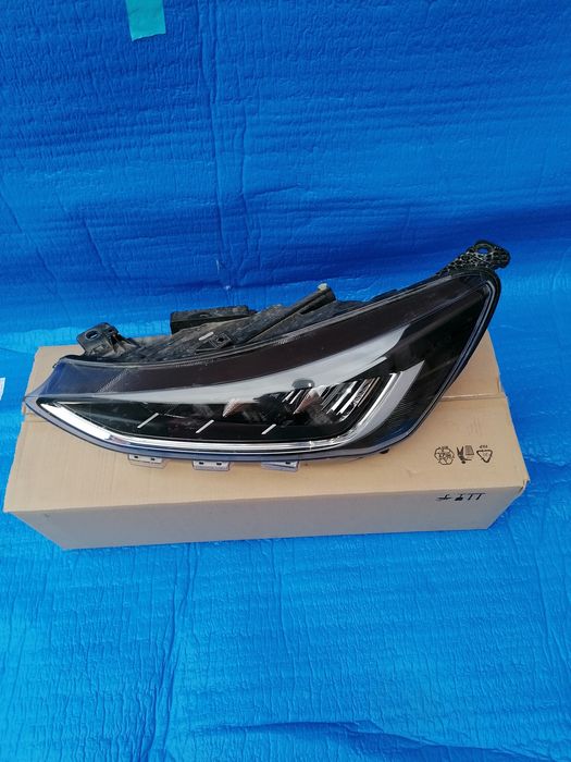 Far  stânga Ford Focus  2022 full led