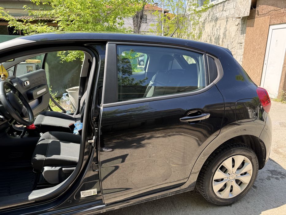 Citroen C3 2018 бензин 1.2 Pure Tech