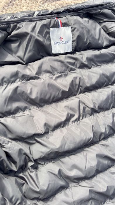 Черно яке Moncler оригинално