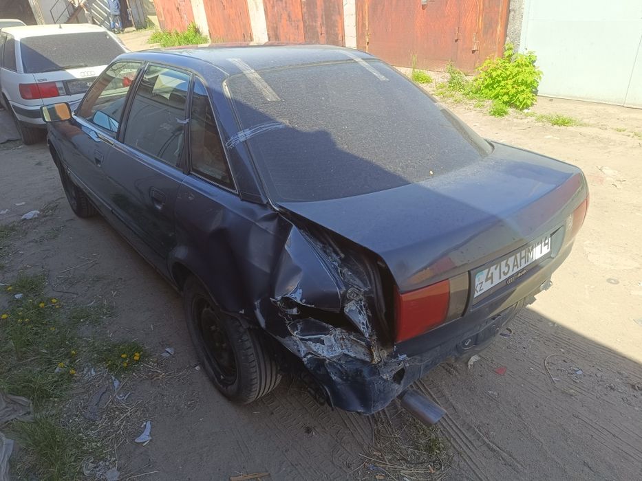 Ауди 80 Б4 по запчастям