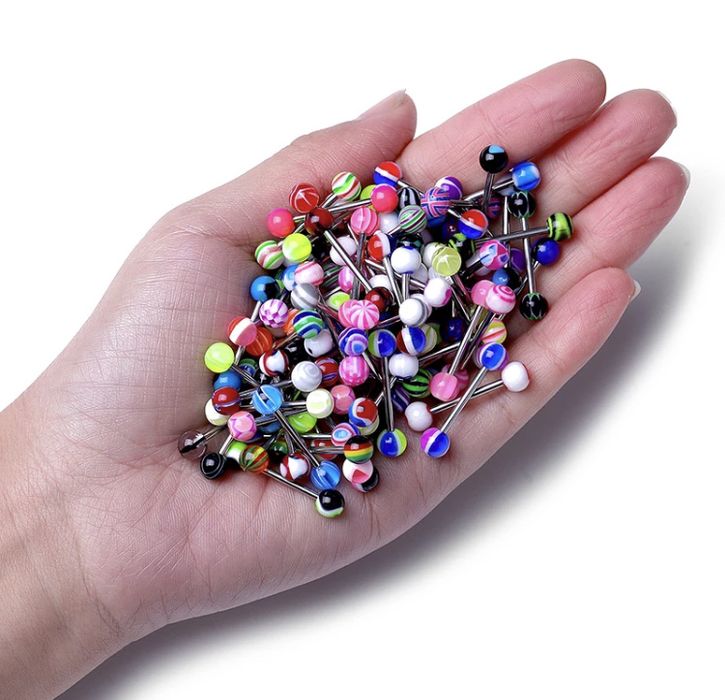 Пирсинг в язык