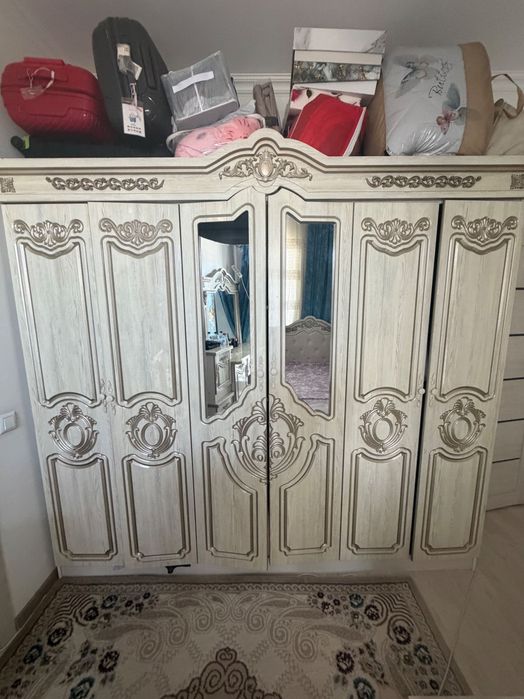 Спальный мебель продам