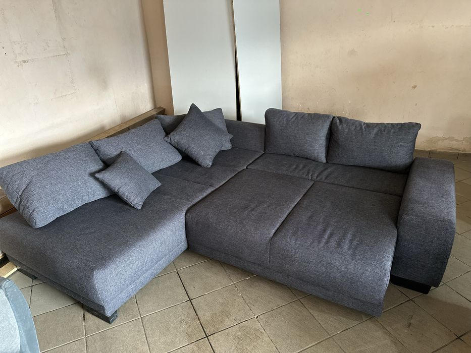 Mobila Dormitor , coltar , masa , sacune ( second hand Germania )