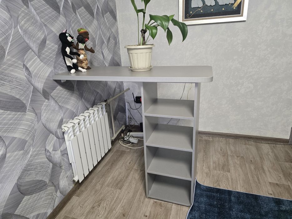 Барная стойка в хорошем состоянии