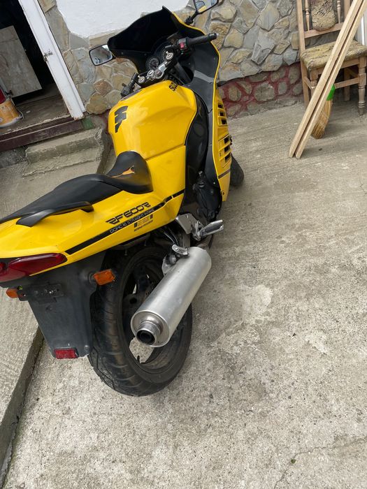 Suzuki rf 600r vand/schimb