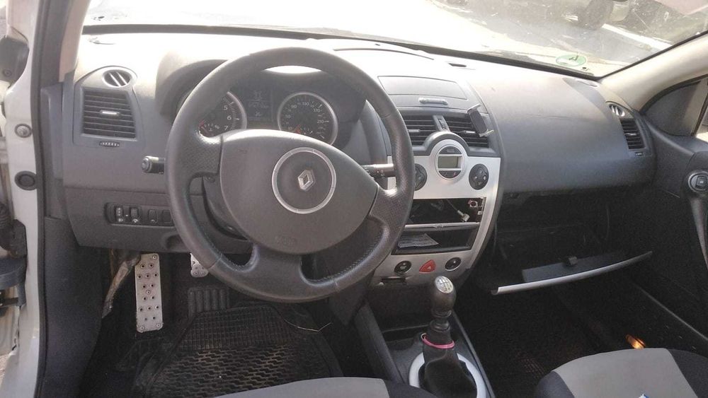 Dezmembram Renault Megane 2 1.5 dci, 1.6 16v