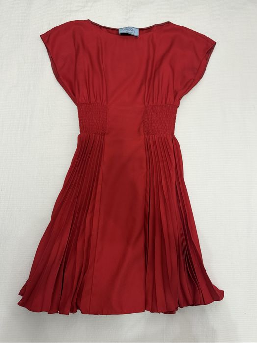 Женское красное платье, размер S