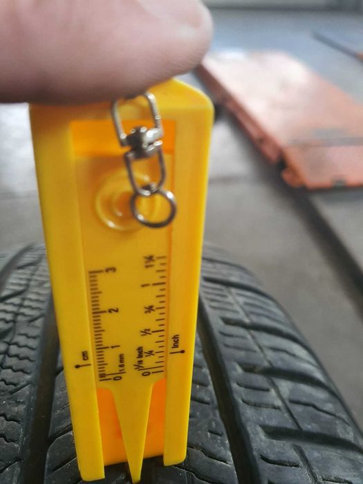 Cauciucuri de iarnă 215/65 R17