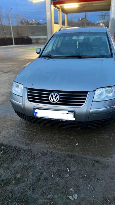 Vând Volkswagen Passat break B5.5