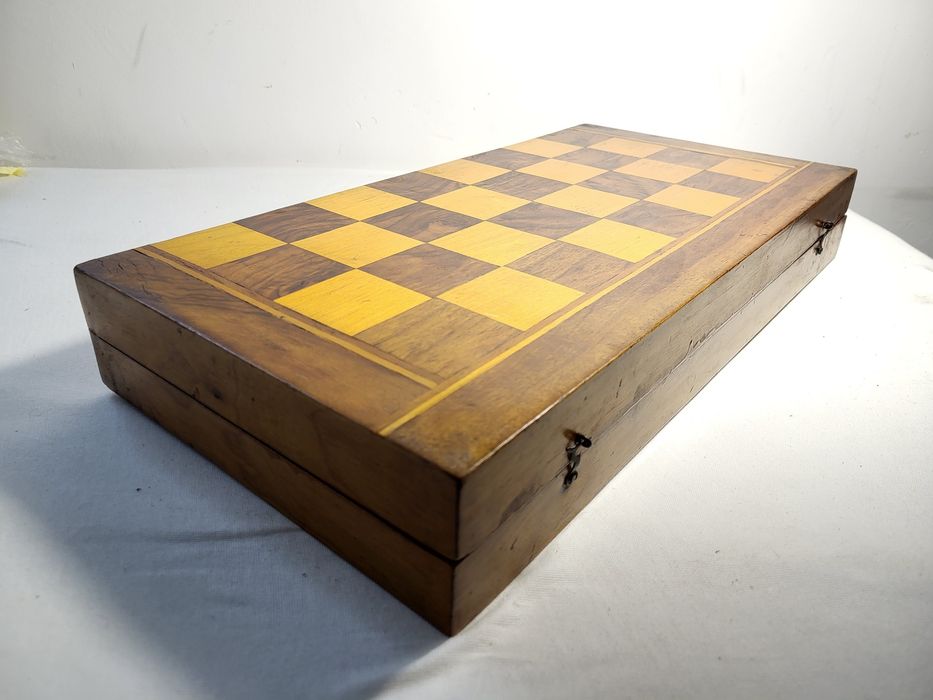 #9 Стар шах и табла