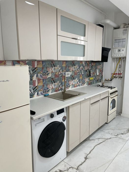 Inchiriez 2 camere in Eleberarii Residence