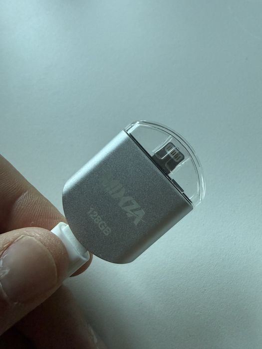 Lightning Flash drive 128Gb + Lighning card reader
