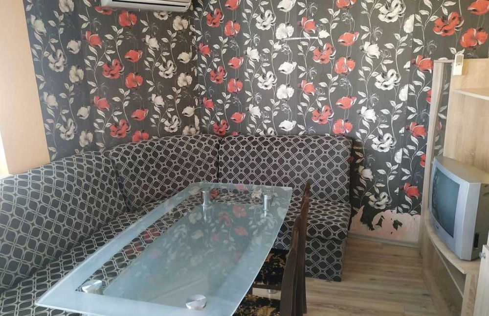 Дава се под наем Двустаен апартамент в Бургас, Меден рудник - зона А - 55 кв.м за 150 € - Снимка #3