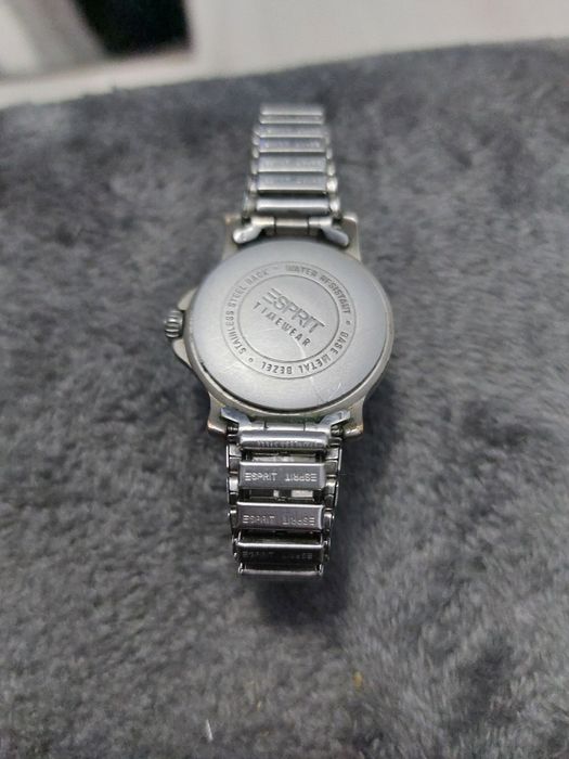 Vând  ceas original Esprit
