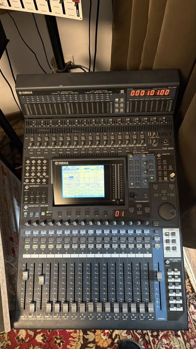 Mixer Digital Yamaha DM1000
