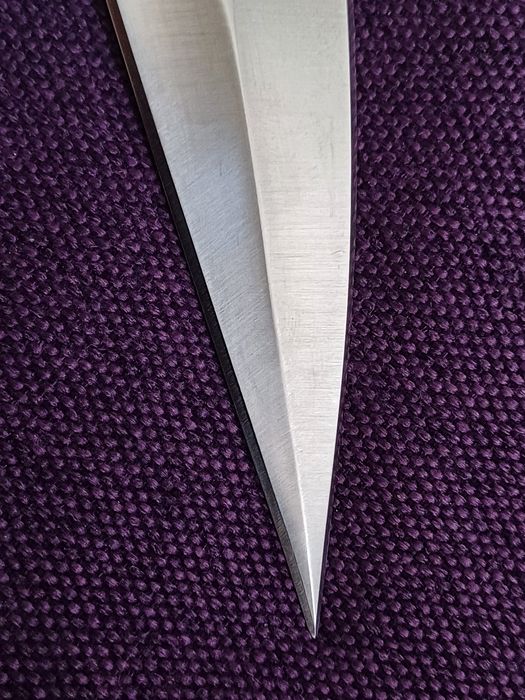 Cutit deosebit , manufactura Anglia