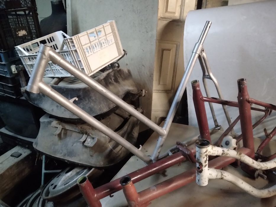 Cadre pegas diferite modele