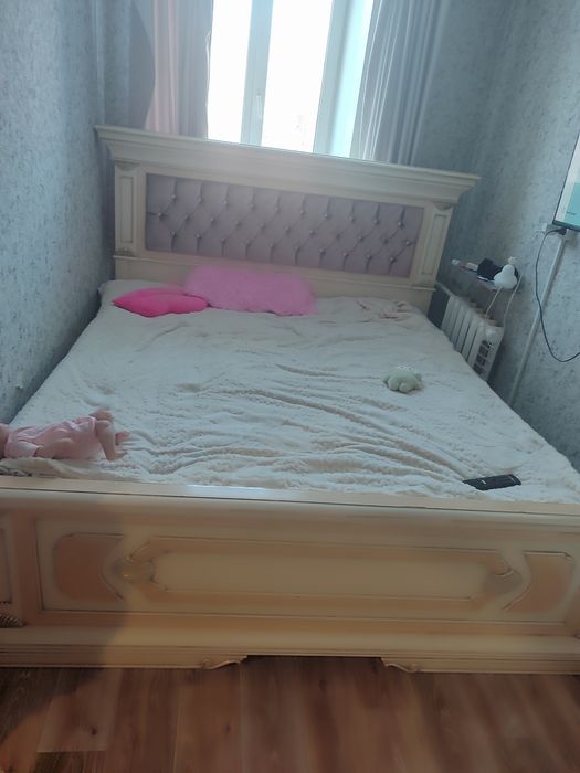 Продам двухспальную кровать 35