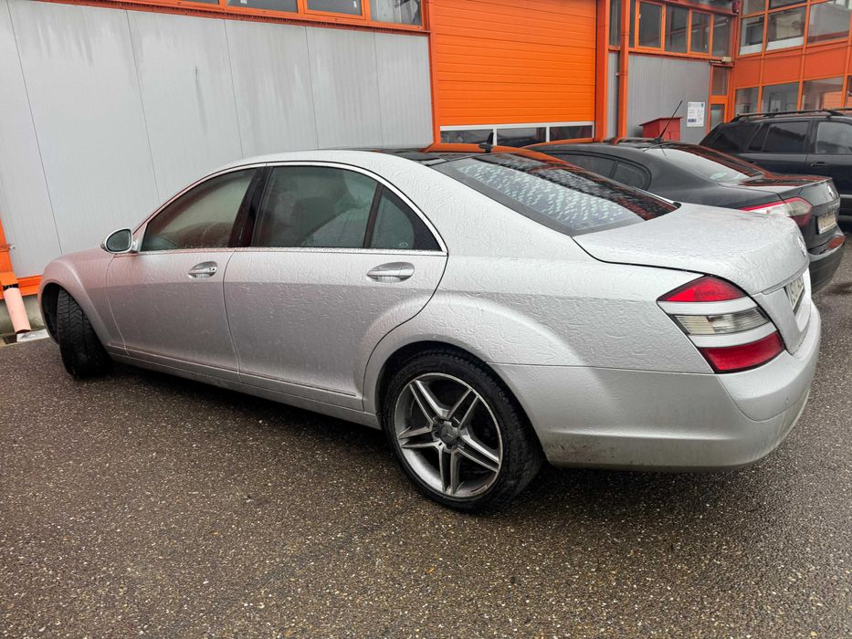 Dezmembrez Mercedes S-Class W221 3.0 Diesel V6 2007