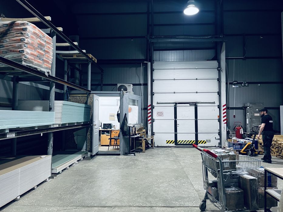 Теплый склад в мегастрое