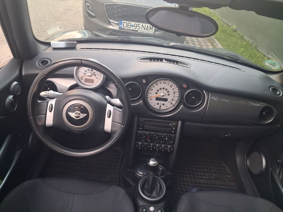 Mini Cooper/One cabrio 1.6 benzina , STARE EXCELENTA, aer conditionat, euro 4 an 2005