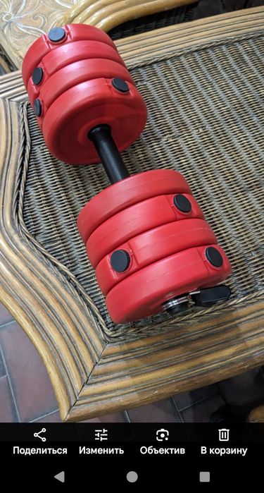 Разборные прочные гантели из противоударного пластика.