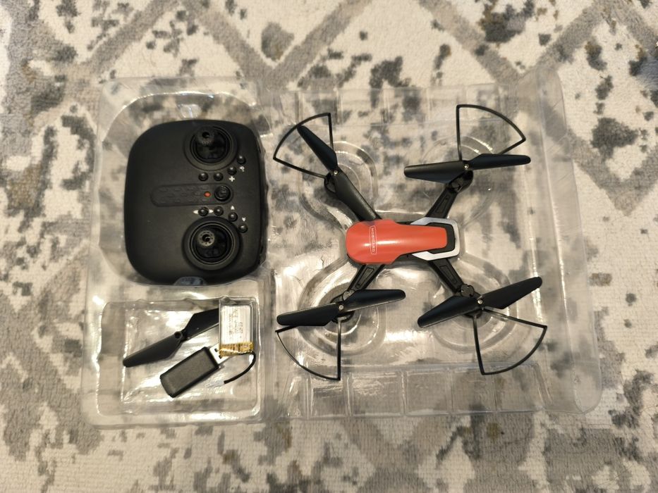 Skylight Дрон ..