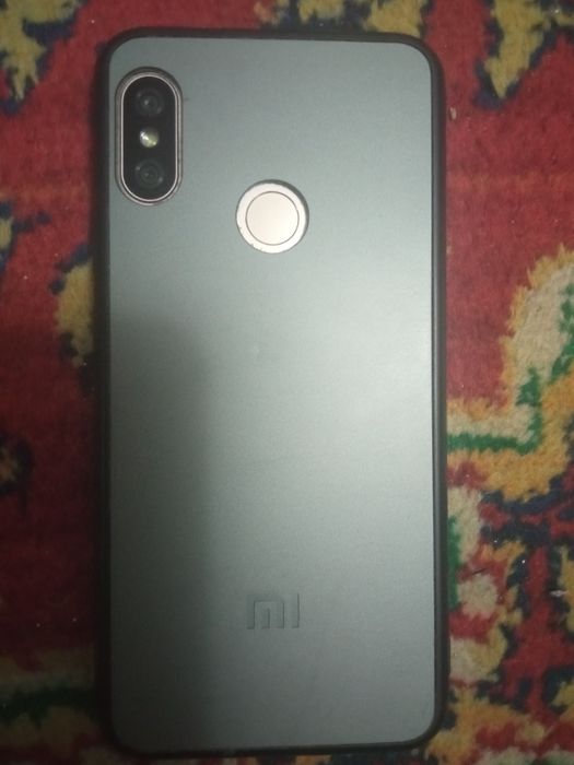 Redmi 6pro sotiladi yaxshi holatda batareyka va ekran yangi qo'yilgan