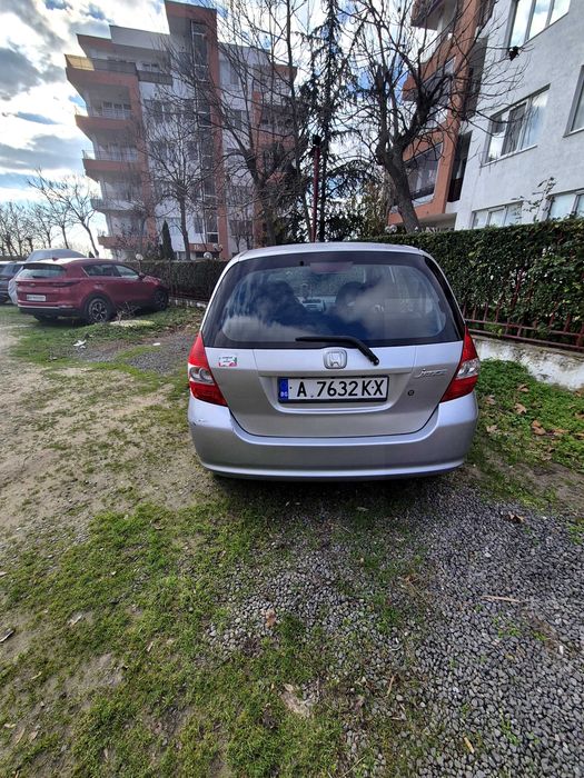 Прадавам хонда джас