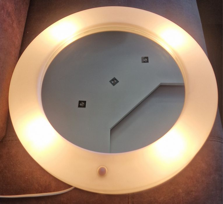 IKEA Огледало за баня с вградено осветление 54см диаметър