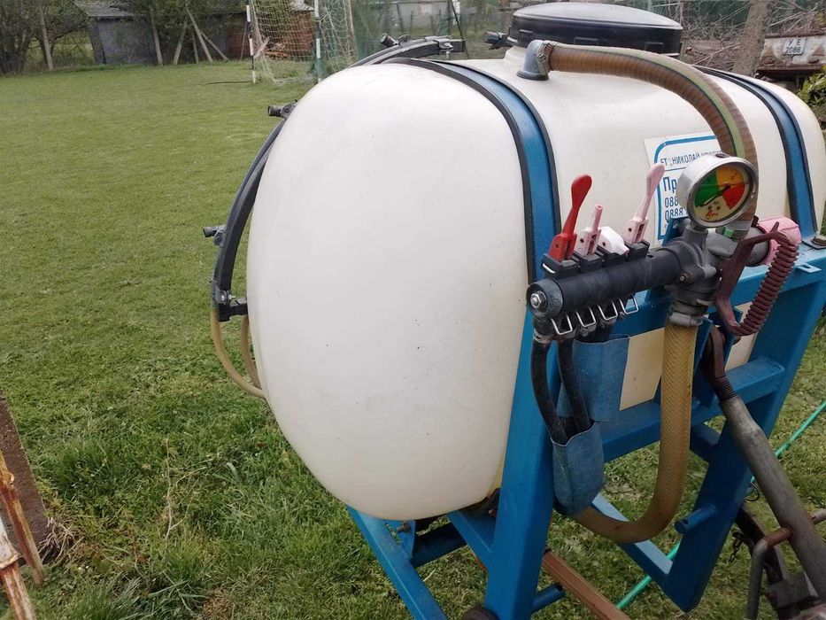 Пръскачка за тракторче