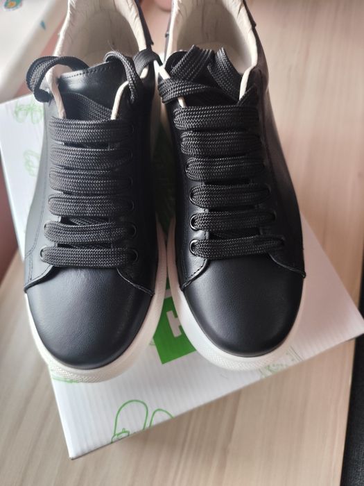 Дамски кецове естествена кожа