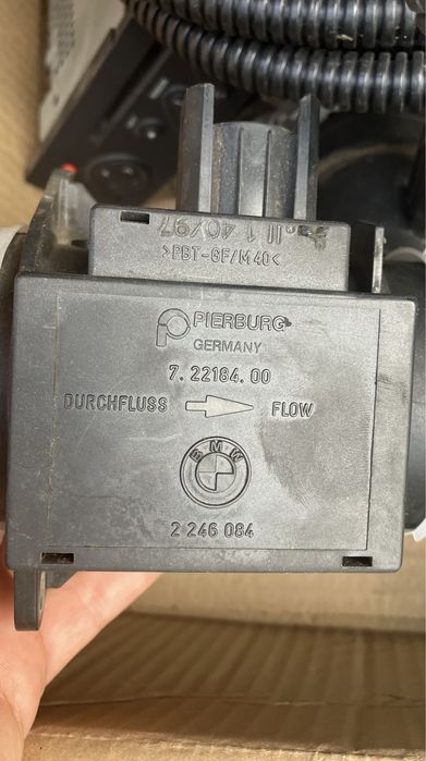 Debitmetru bmw  E34 Pierburg