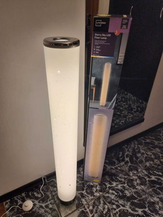 Veioza cilindrica de podea cu telecomanda 103 cm