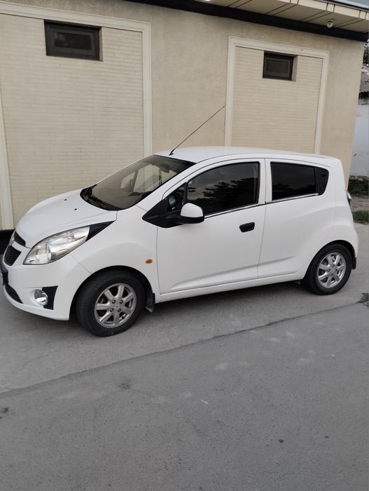 Spark 2011yil yurgani 220000 kraskasi toza