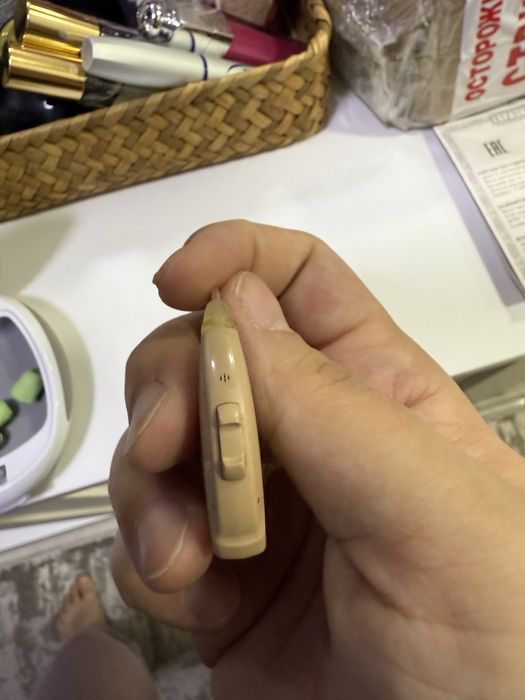 Продам слуховой аппарат siemens